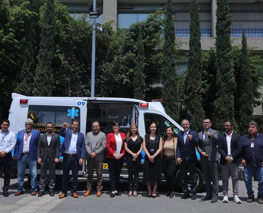 UdeG dona tres ambulancias de urgencias avanzadas al Hospital Civil de Guadalajara