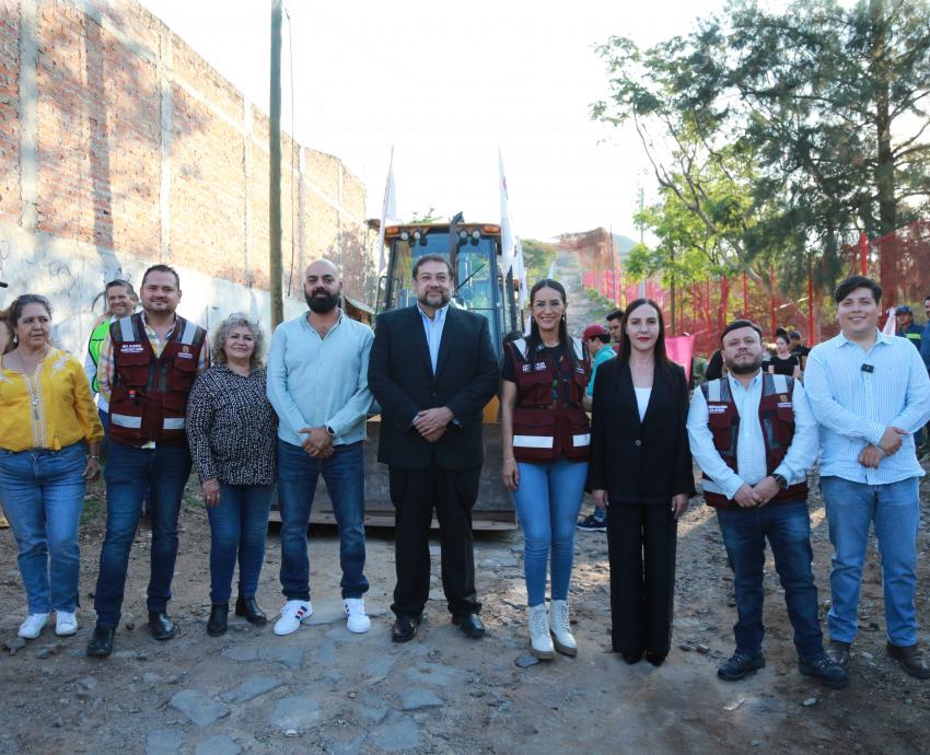 Inician obras de pavimentación en calles aledaña al CUTlaquepaque