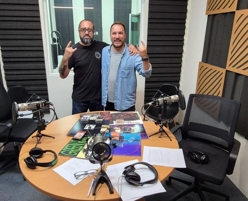 Rockología: la pasión por el rock y la radio de Julio Ríos