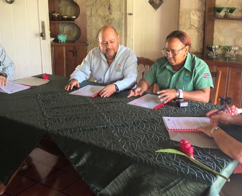 Ratifican hermandad entre reservas de la Biósfera Sierra de Manantlán y Sierra del Rosario