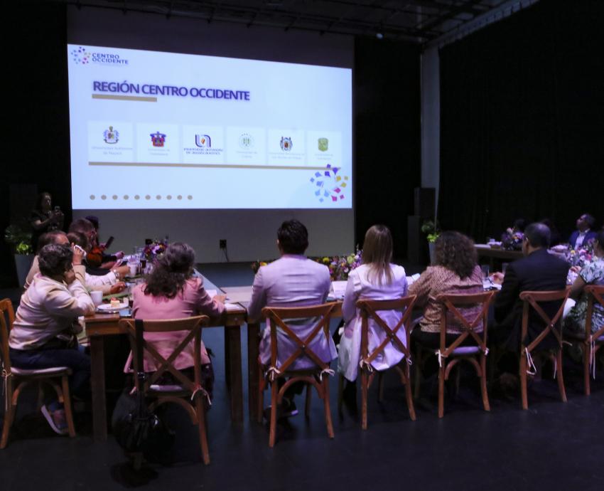 Asume UdeG presidencia del Comité de Posgrados Interinstitucionales 