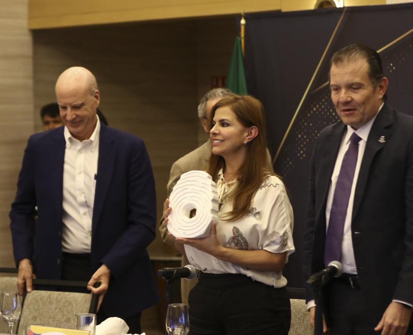 Dialoga Rectora General con representantes de Coparmex Jalisco