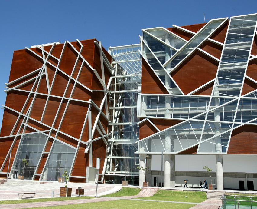 Sistema Universitario de Bibliotecas de la UdeG, un puente para el acceso al conocimiento