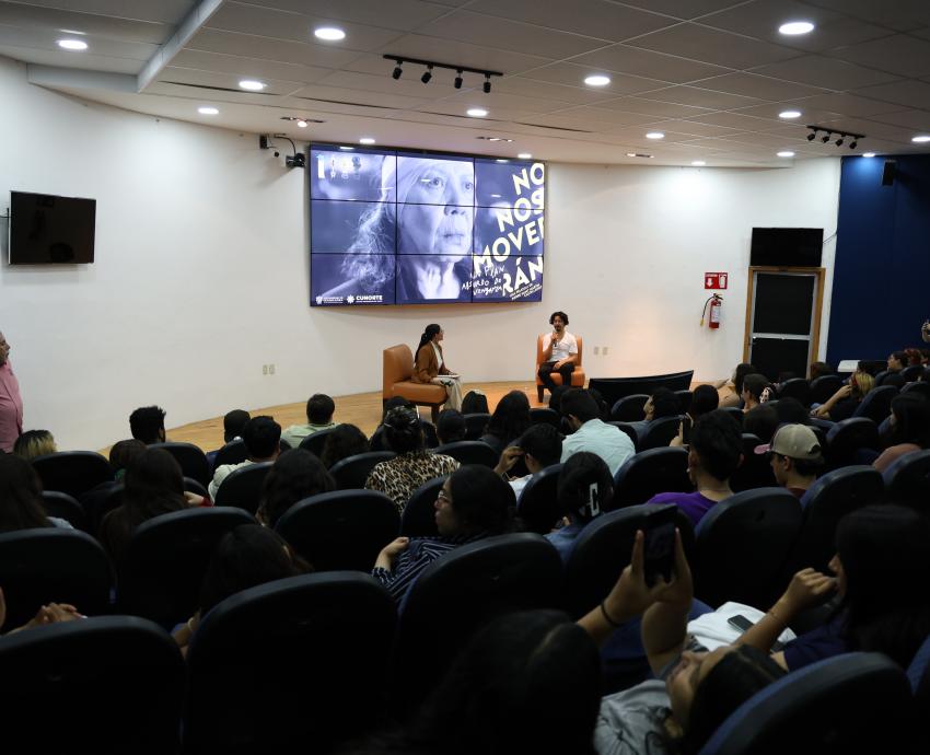 Recibe CUNorte a director de cine Pierre Saint-Martin con la proyección de “No nos moverán”