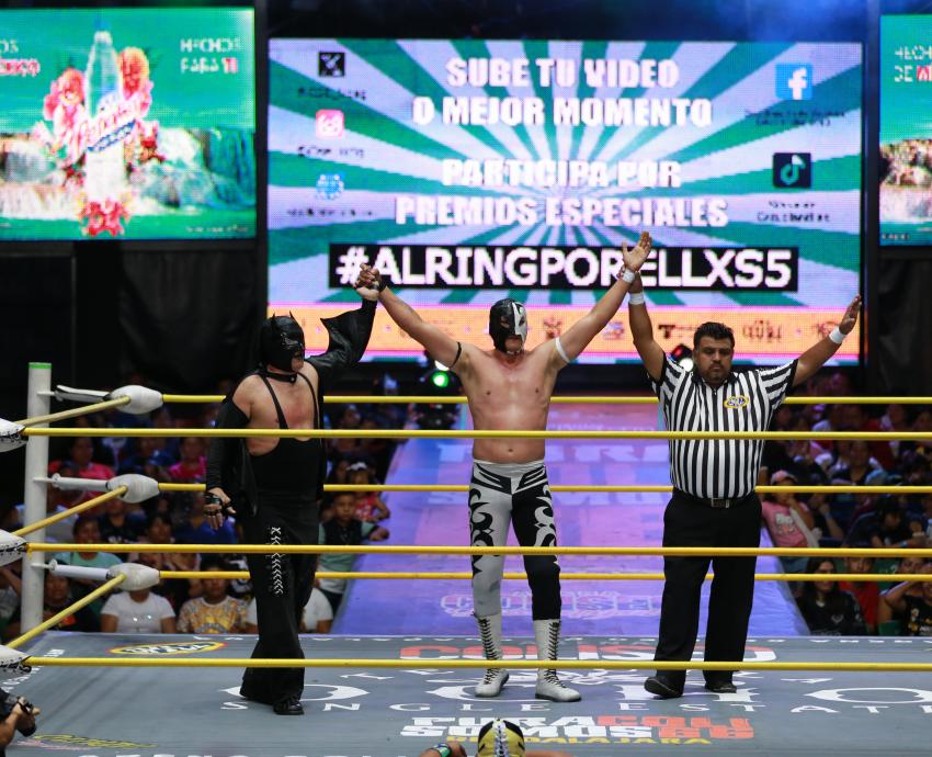 Gladiadores del ring luchan por la niñez