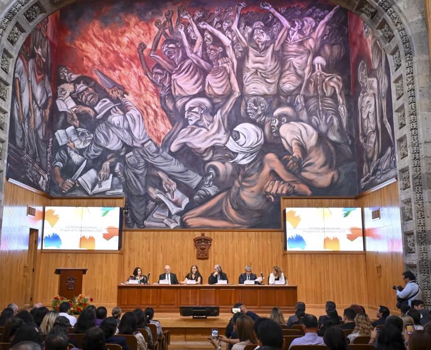 “Vindran les flors” con Barcelona: presentan programa FIL 2025