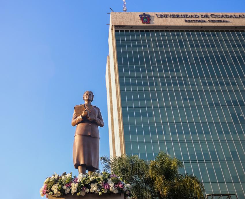 Universidad de Guadalajara conmemora 100 años de su Refundación