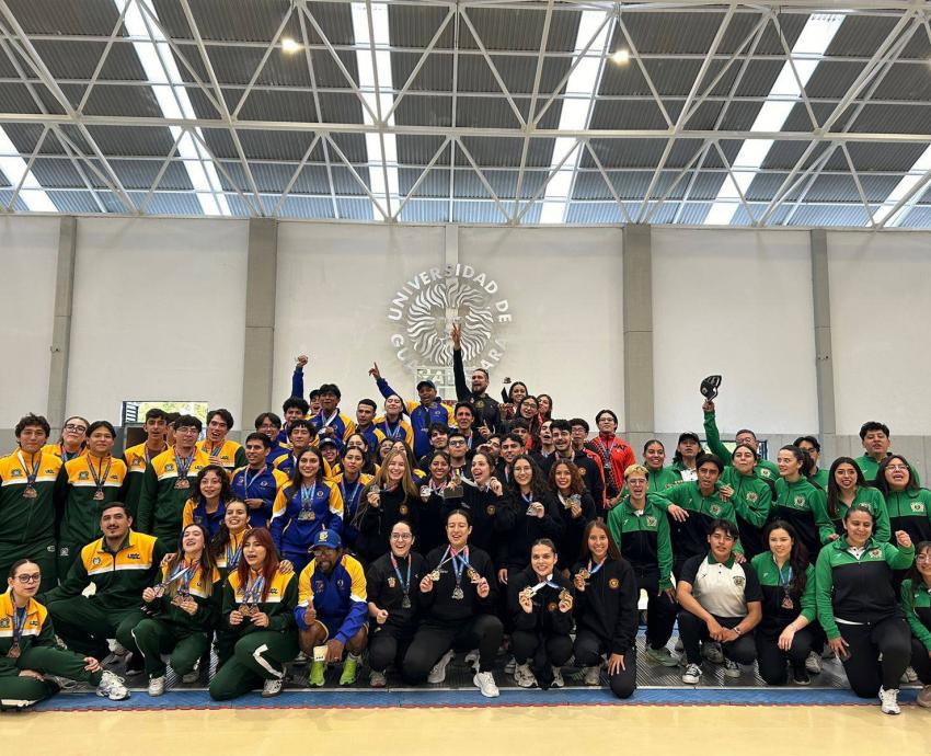 Domina UdeG Campeonato Nacional Universitario de Esgrima