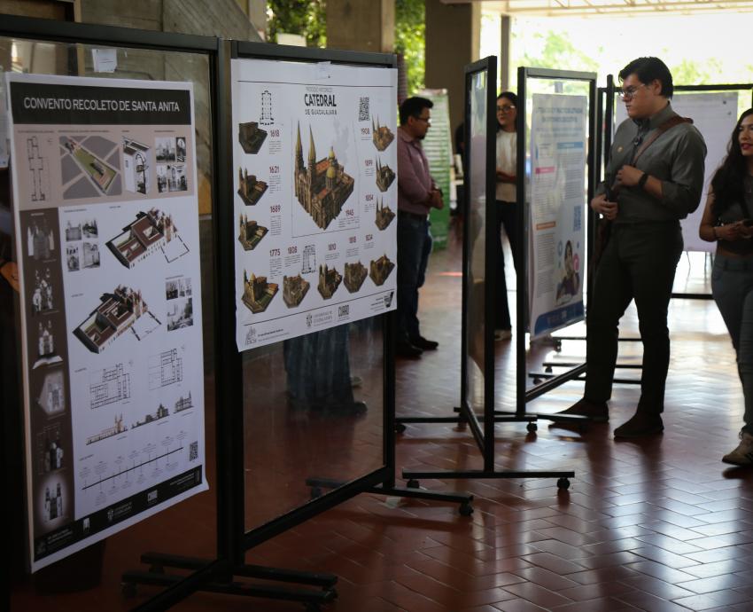 Charlan sobre investigación durante 2° Feria de Investigación y Posgrados Con (ciencia) creativa del CUAAD
