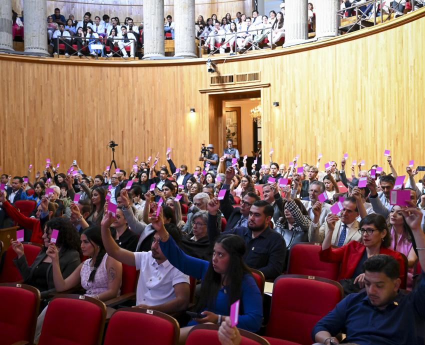 UdeG otorgará doctorado “Honoris causa” al cantante Joan Manuel Serrat