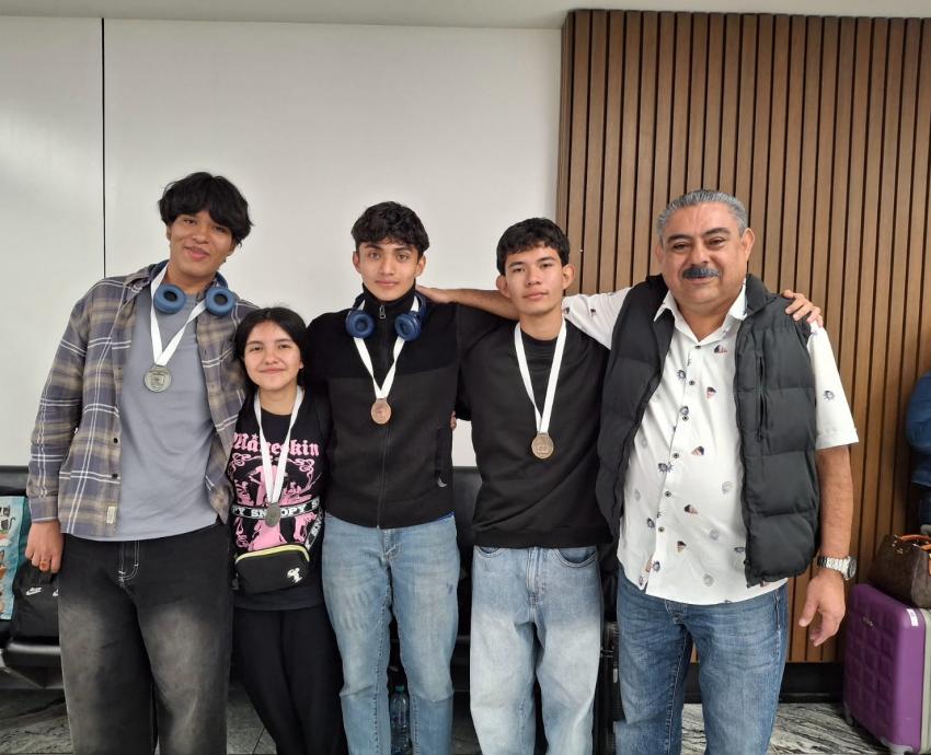 Estudiantes de preparatorias de UdeG ganan medallas en XXXV Olimpiada Nacional de Biología