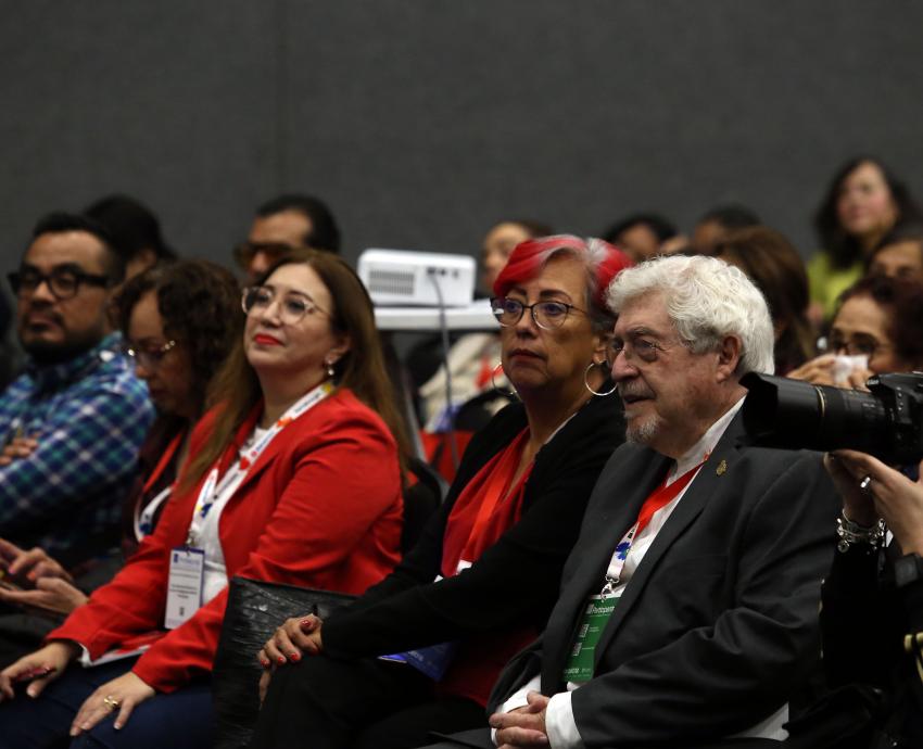 El bibliotecario en FIL Guadalajara: el artífice de páginas en refugio