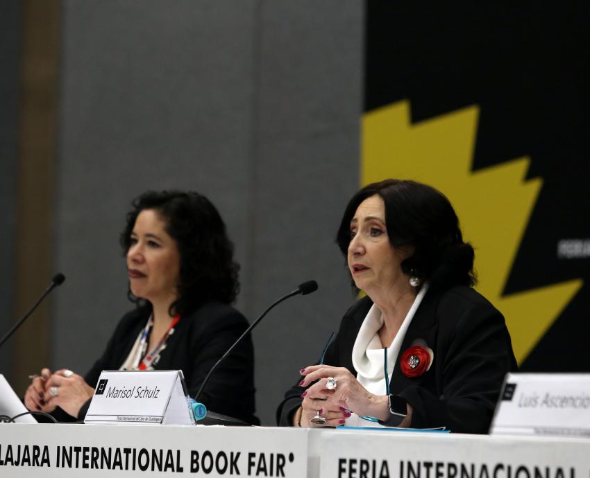 El bibliotecario en FIL Guadalajara: el artífice de páginas en refugio