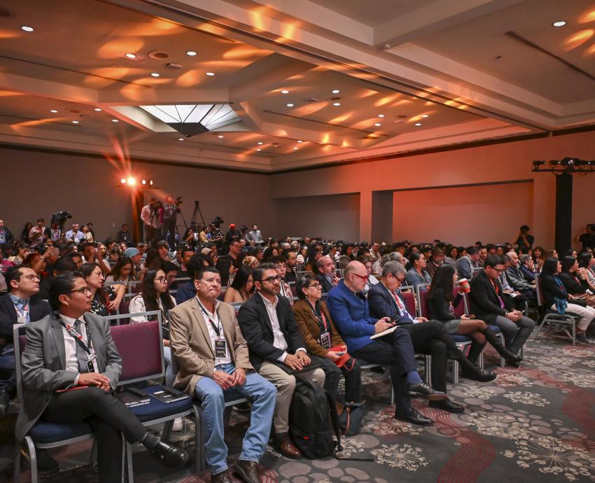 El periodismo debe ser optimista: Karla Planter