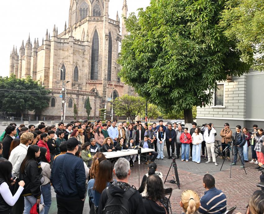 FEU y sindicatos de la UdeG se pronuncian en contra del aumento de tarifa del transporte público en Jalisco