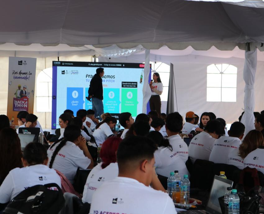 Estudiantes del CULagos obtienen primeros lugares en “Hackatón Jugos del Valle - Santa Clara 2026”