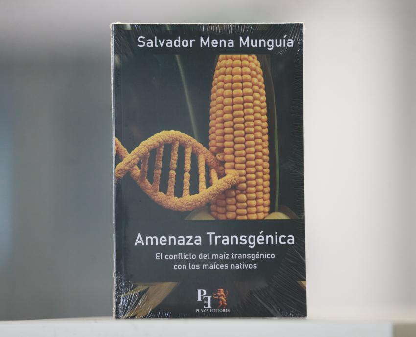 Salvador Mena Munguía presenta su primera novela de ciencia ficción sobre maíz transgénico