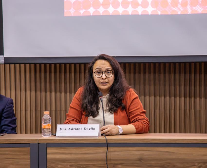 Una Isu: el rapero trilingüe que une luchas a través de las lenguas originarias