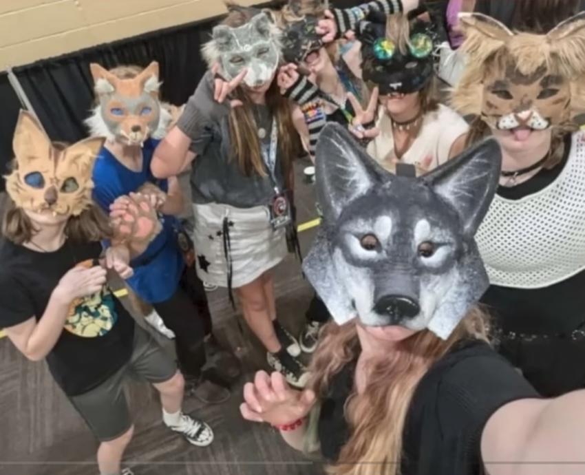 Abre CUTlaquepaque diálogo sobre identidades emergentes: therians, otherkins y furrys, entre lo humano y lo simbólico