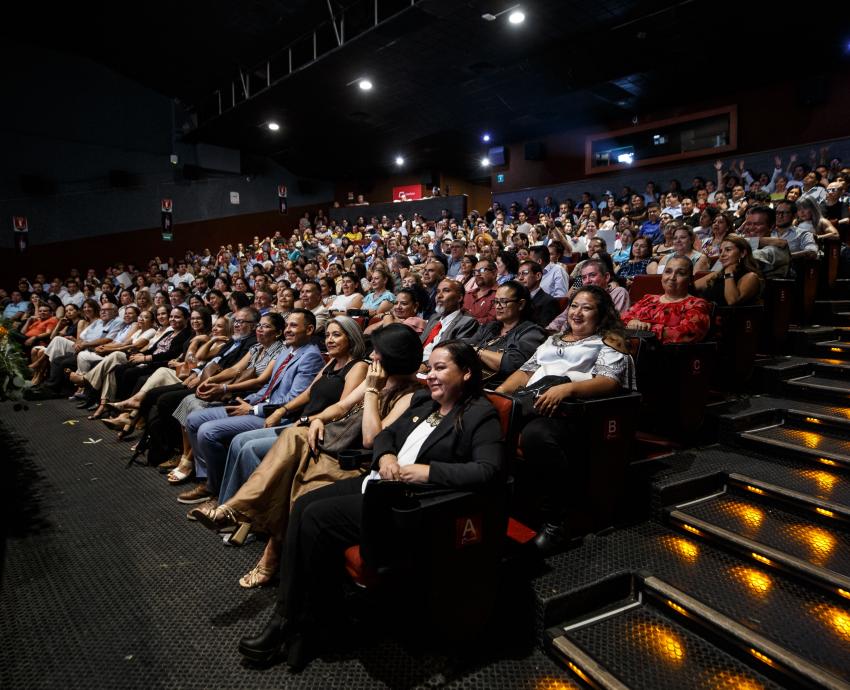Más de mil profesores de la UdeG reciben definitividad