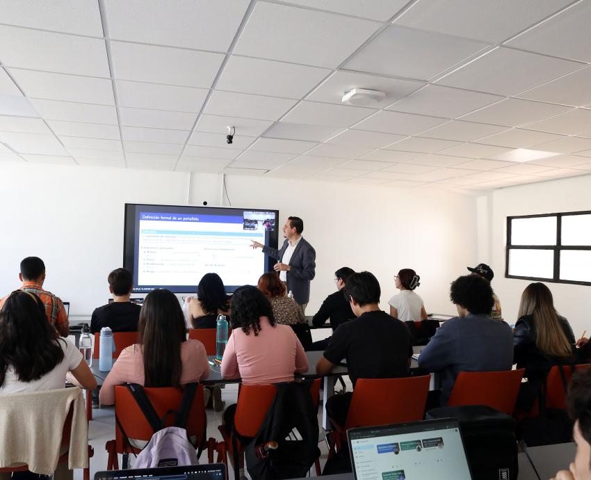 Presenta CUGuadalajara cursos de verano enfocados en industrias creativas y tecnología