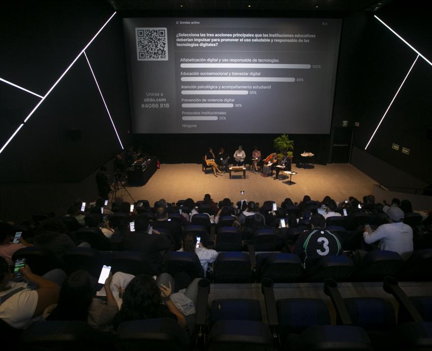 Debaten sobre la llegada de las tecnologías a la educación