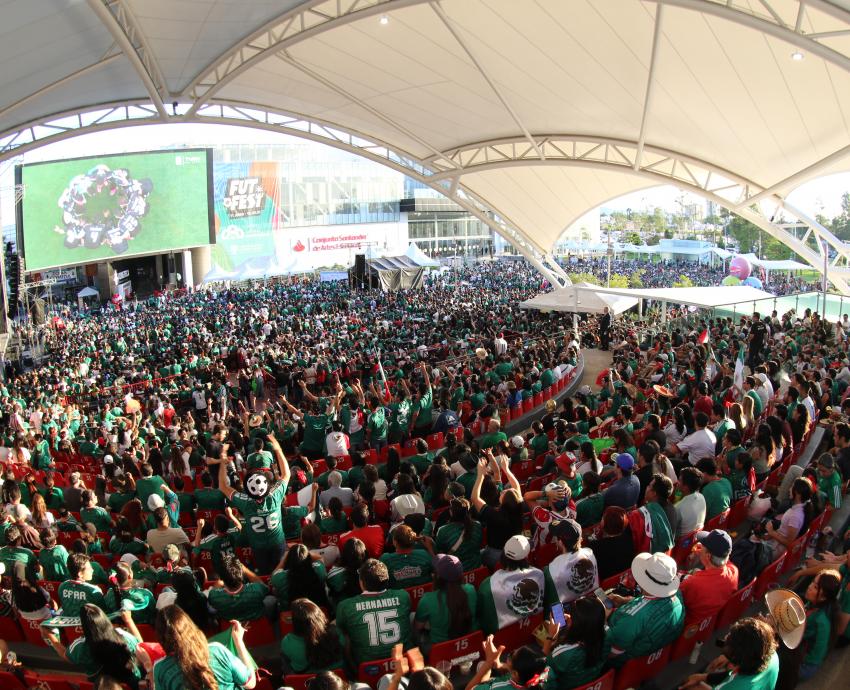 Júbilo y fiesta en FutFest 2026, durante el México-Corea del Sur