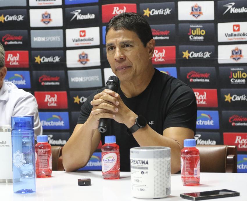 Presentan Leones Negros a sus refuerzos y levantan la voz por el ascenso previo a su debut en casa