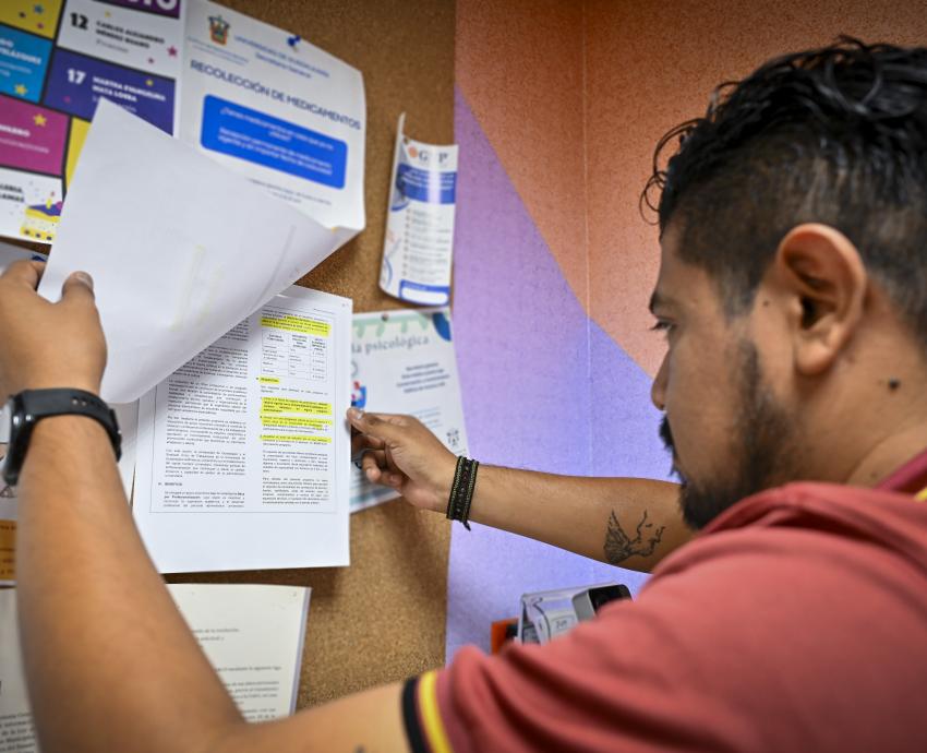 Abren convocatoria de becas para que administrativos de UdeG obtengan títulos de licenciatura y de posgrado