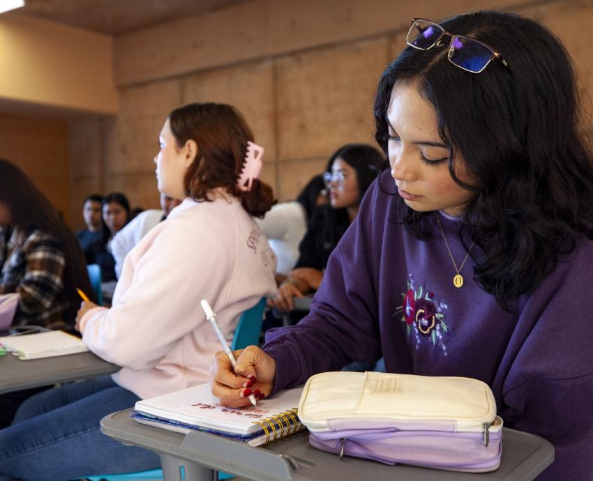 Logra UdeG cifra histórica con 21 mil 186 alumnos de licenciatura admitidos para el calendario 2026-B