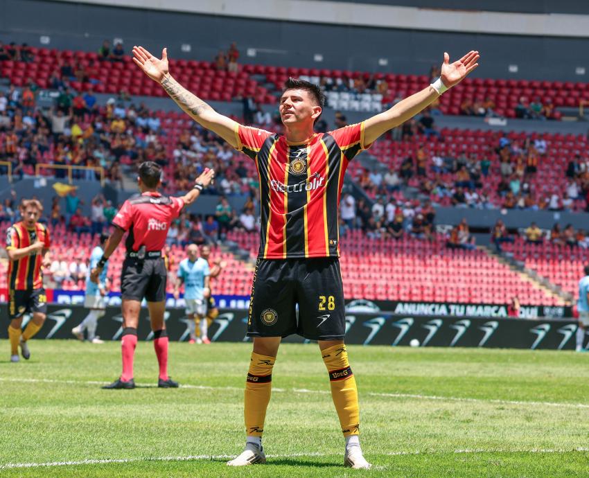 Leones Negros rugen por el ascenso