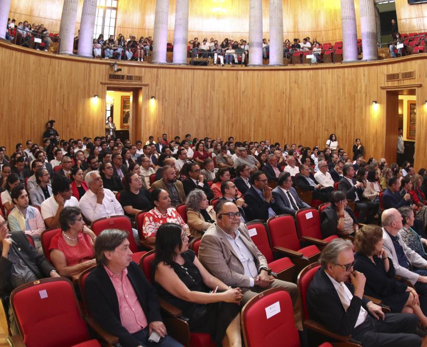 Rectora General celebra 15 años del Instituto de Investigación en Políticas Públicas y Gobierno de la 
