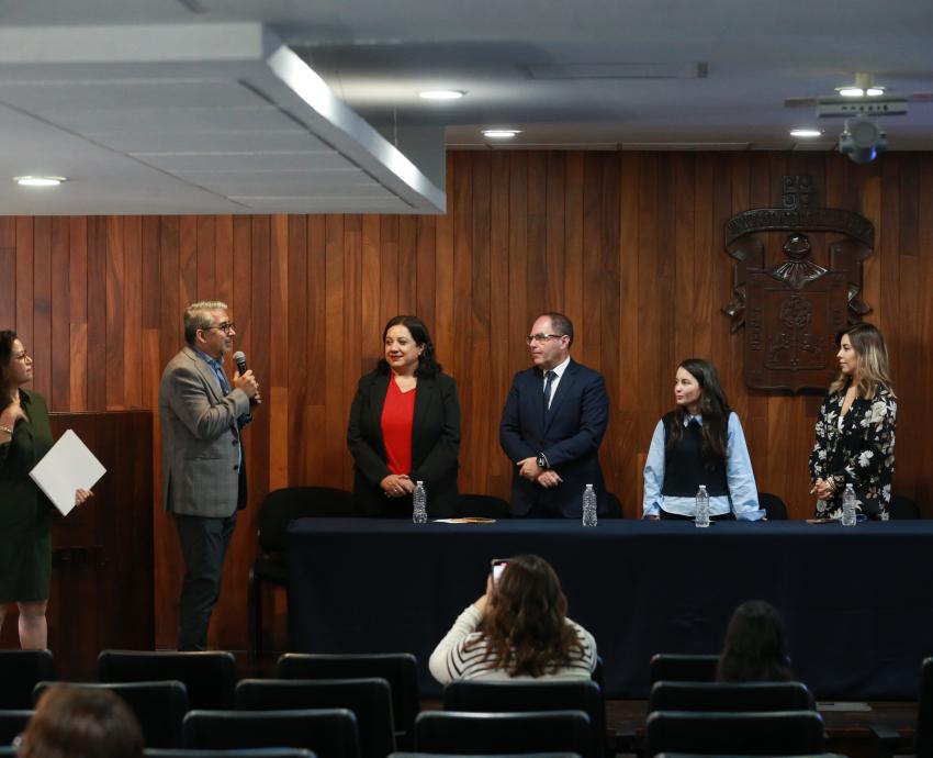 A discusión roles de género, desafíos entre periodismo y creación de contenido y responsabilidad social