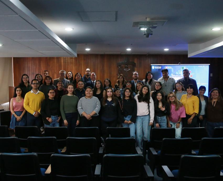 A discusión roles de género, desafíos entre periodismo y creación de contenido y responsabilidad social