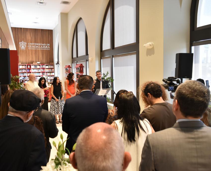 Inauguran Librería Carlos Fuentes sede Los Ángeles 