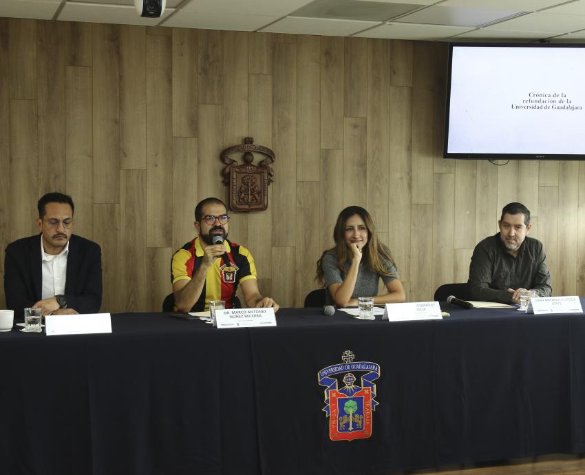 La centenaria historia de la UdeG llega a radio