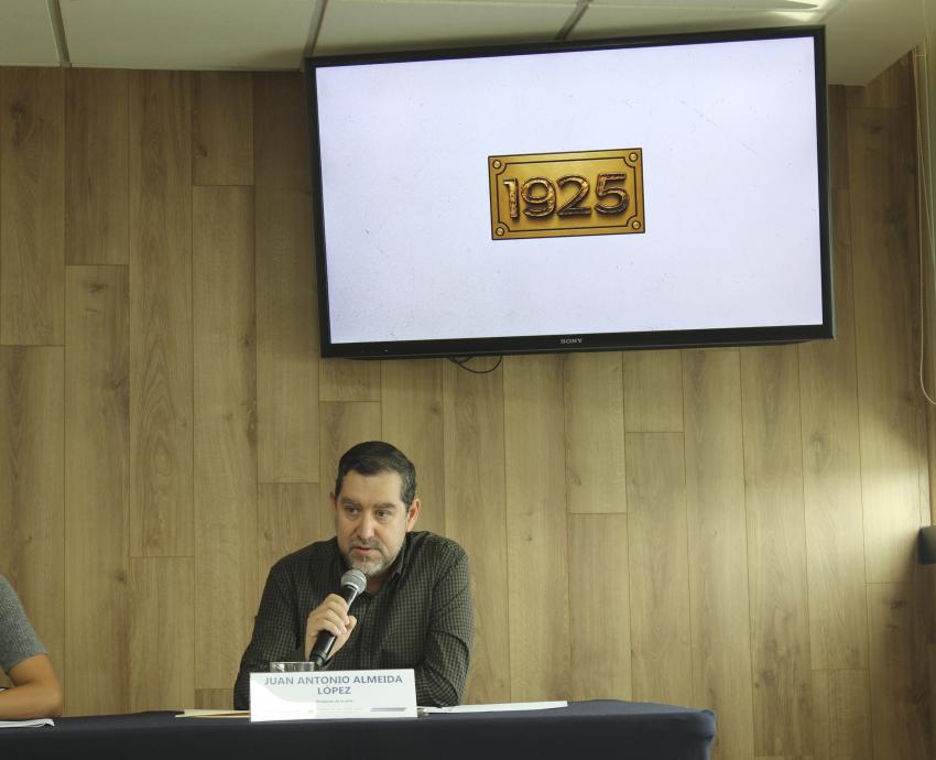 La centenaria historia de la UdeG llega a radio