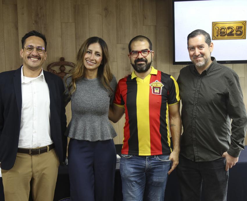 La centenaria historia de la UdeG llega a radio