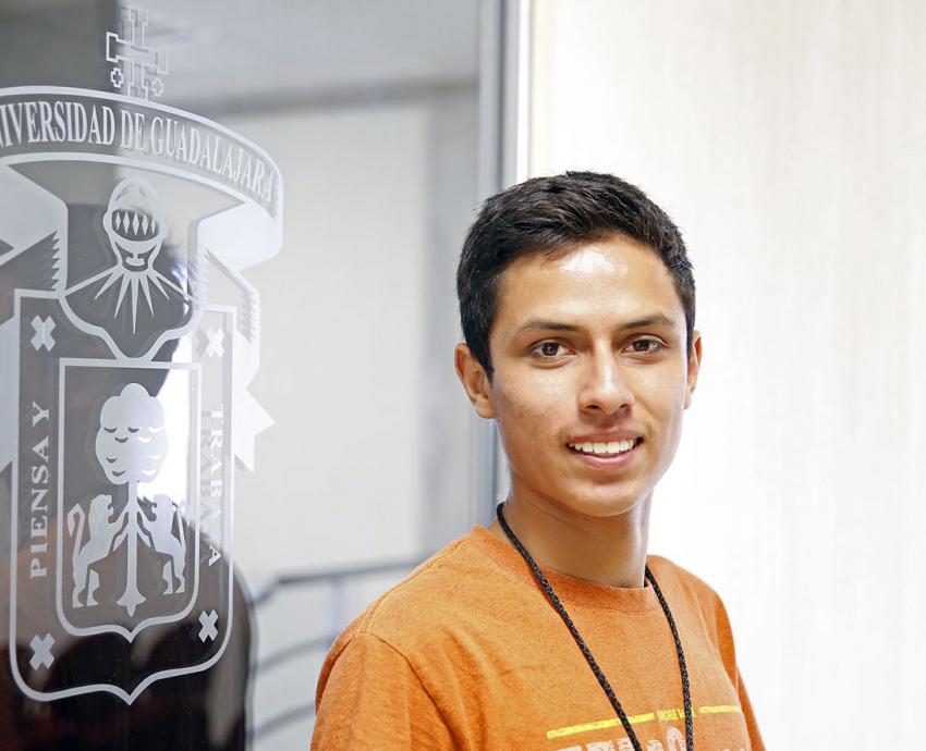 Triunfa estudiante de la Preparatoria de Tonalá en el I Concurso Nacional de Ensayo Filosófico