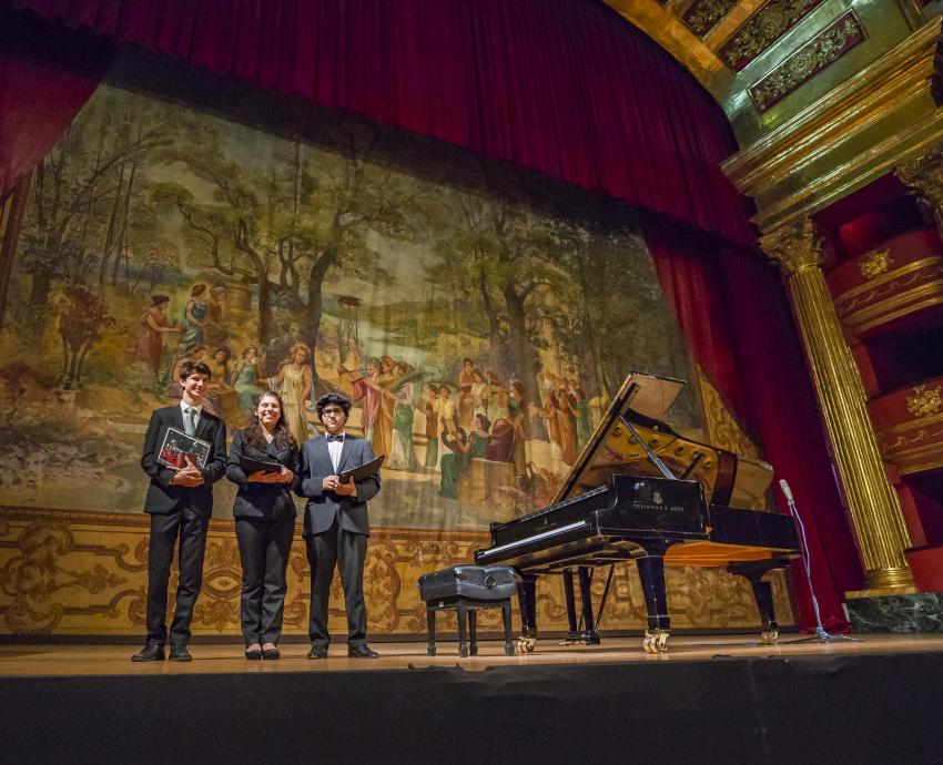 Premian a ganadores del cuarto Concurso Nacional de Piano