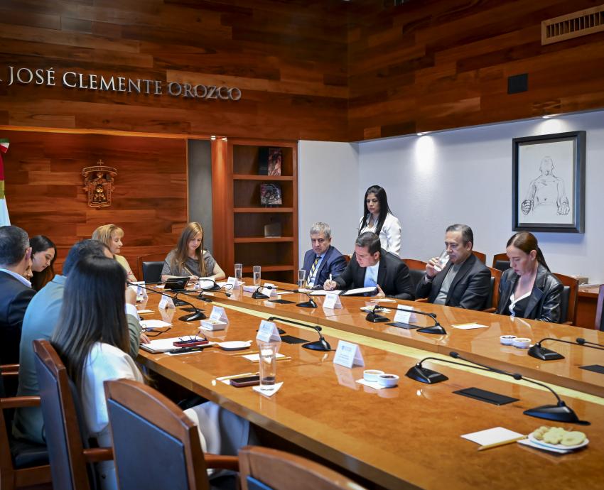 UdeG y Sipinna fortalecen alianzas en pro de la niñez y las adolescencias
