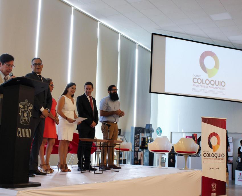 Estudiantes y egresados exponen problemas y soluciones del diseño