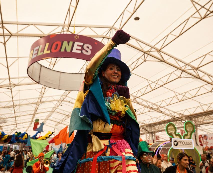 Inicia una fiesta de colores y luz, en el festival Papirolas 2026