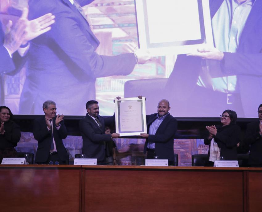 Recibe Universidad de Guadalajara reconocimientos QS Stars a la calidad