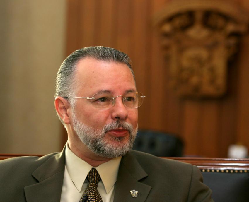 Nombran a José Trinidad Padilla López como  Director de la Biblioteca Pública Juan José Arreola