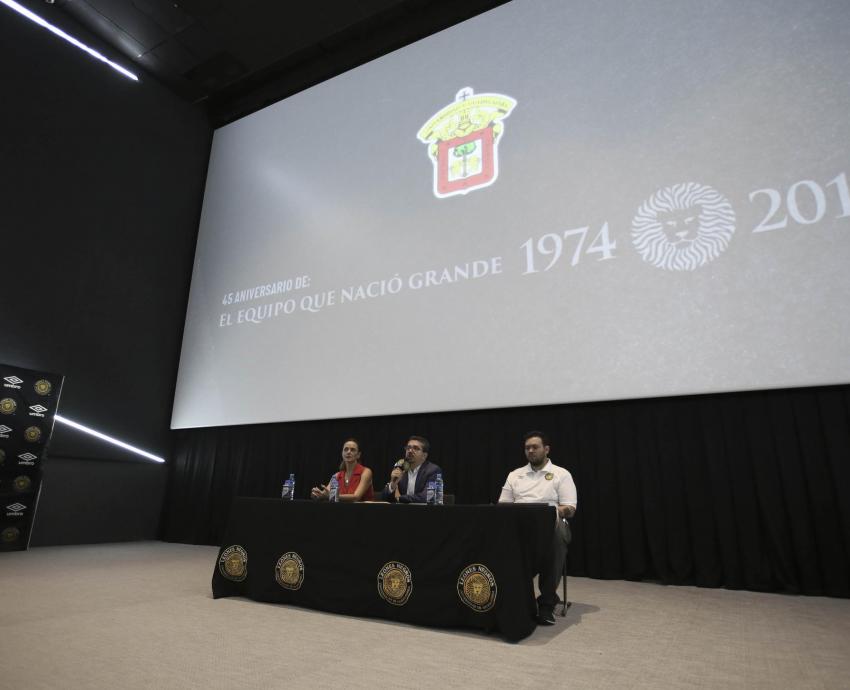 Preparan Leones Negros festejos por 45 aniversario