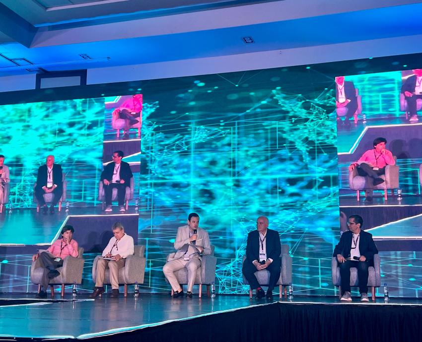 UdeG fortalece alianzas con la Cuarta Hélice en Congreso de la Industria de la Alta Tecnología