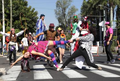 UdeG celebrará este domingo el Día Mundial del Libro con desfile de carros alegóricos