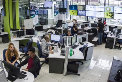 Aumentó en 2 mil 400 por ciento la capacidad de Internet en la UdeG en cinco años Se cuadriplican los puntos de acceso inalámbrico de 2013 a la fecha