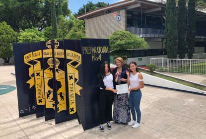 Cosechan bachilleres del SEMS 21 medallas en Código Ciencia 2018